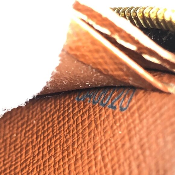 Authentic Louis Vuitton Porte Monnaie Zip Monogram Wallet jp100-120325 - Picture 16 of 16